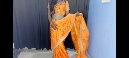 Üvey anne saten sari ve ateşli sutyen külotu 