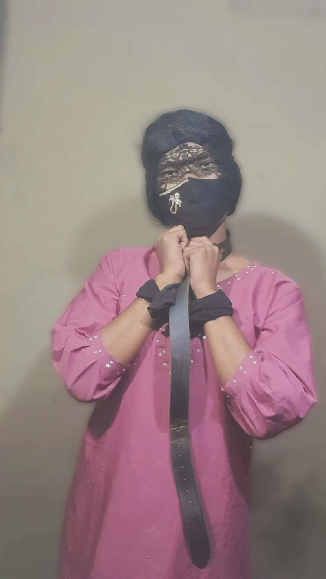 Bangladeşli Hindu kadın kılıklı sürtük