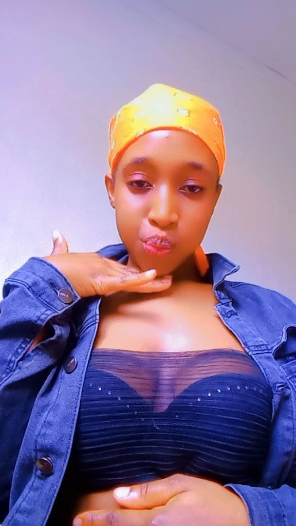 Bugün üvey erkek kardeşimi hedef alıyorum 