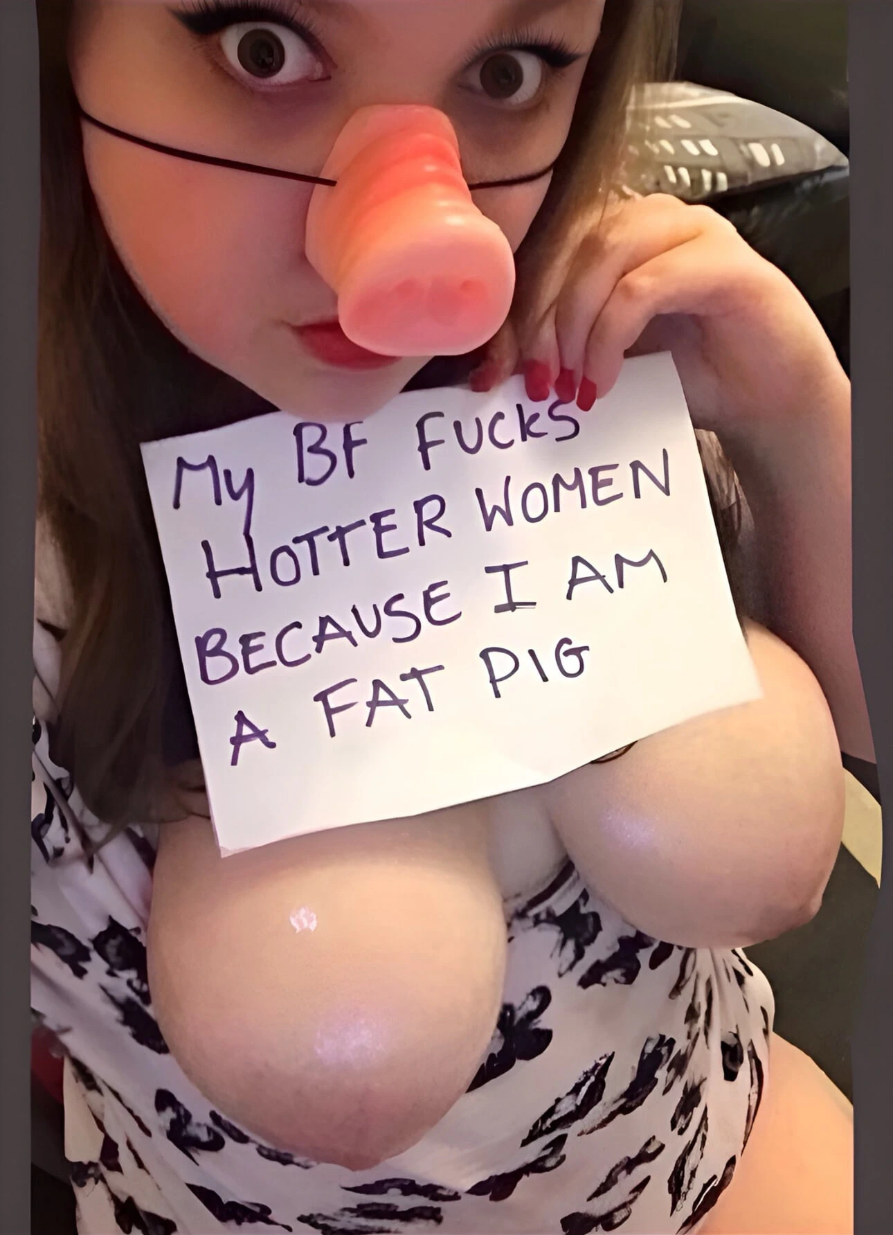 düşkünü şişman domuz aşağılaması