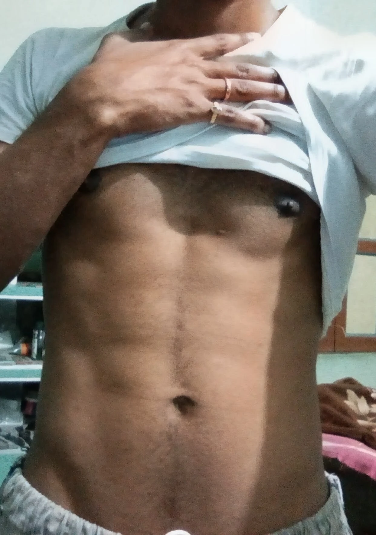 Güzel vücudumu izle