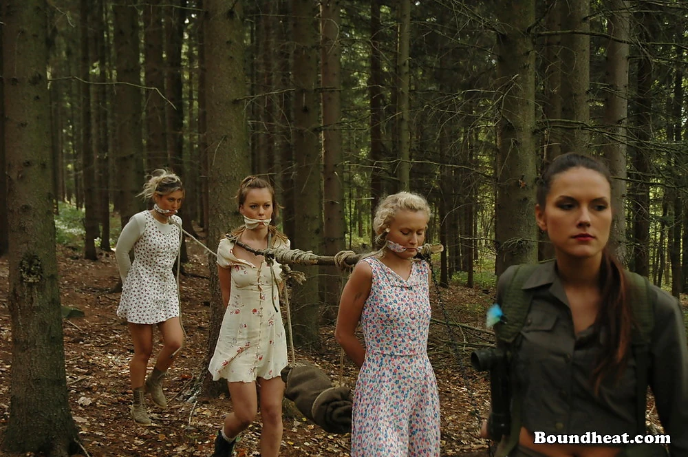 The slave Huntress - beautiful woman hunting lesbian slaves  #2