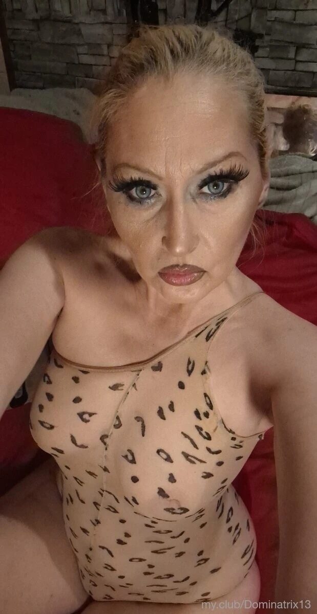Ücretsiz dominatrixredsonyja Fotoğrafları