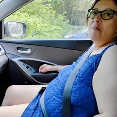 Малышка обожает демонстрировать, чтобы каждый наслаждается