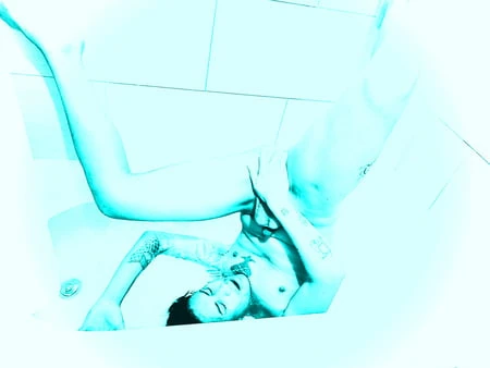 Nü