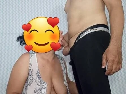 Desi MILF Gurglende pik og tigger om anal
