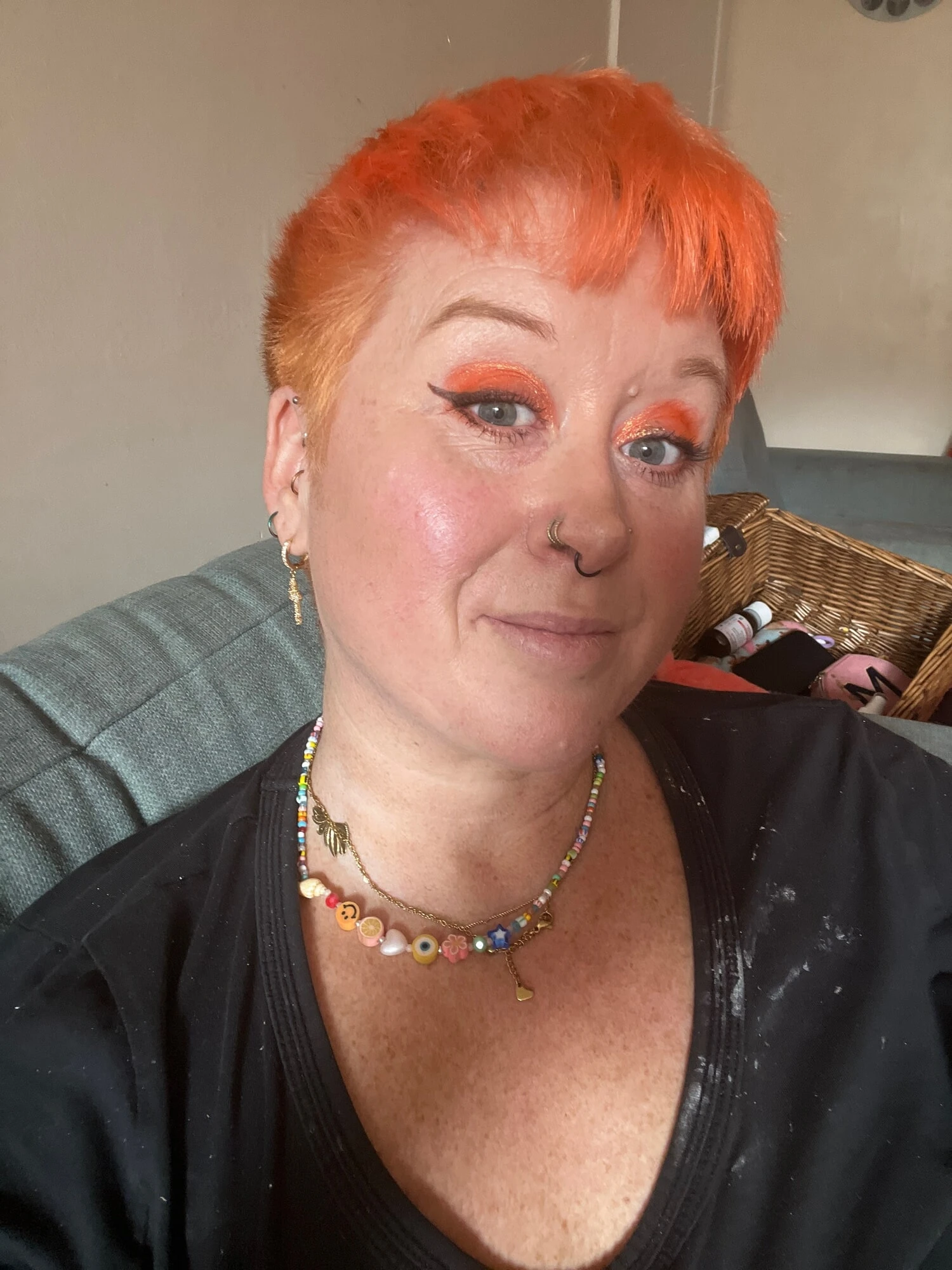 New hair for Busty