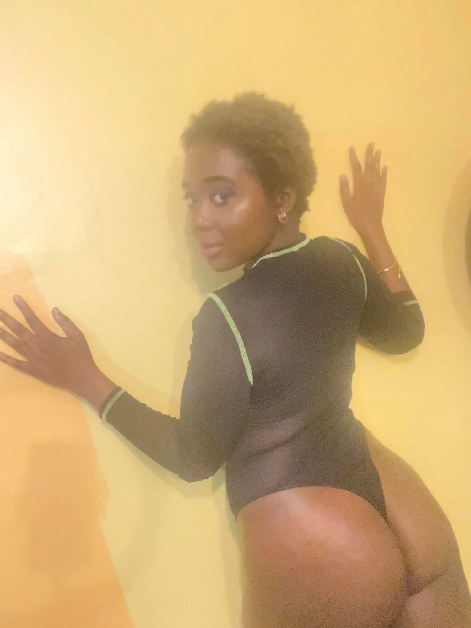 Кончи на мой аккаунт единственного фаната