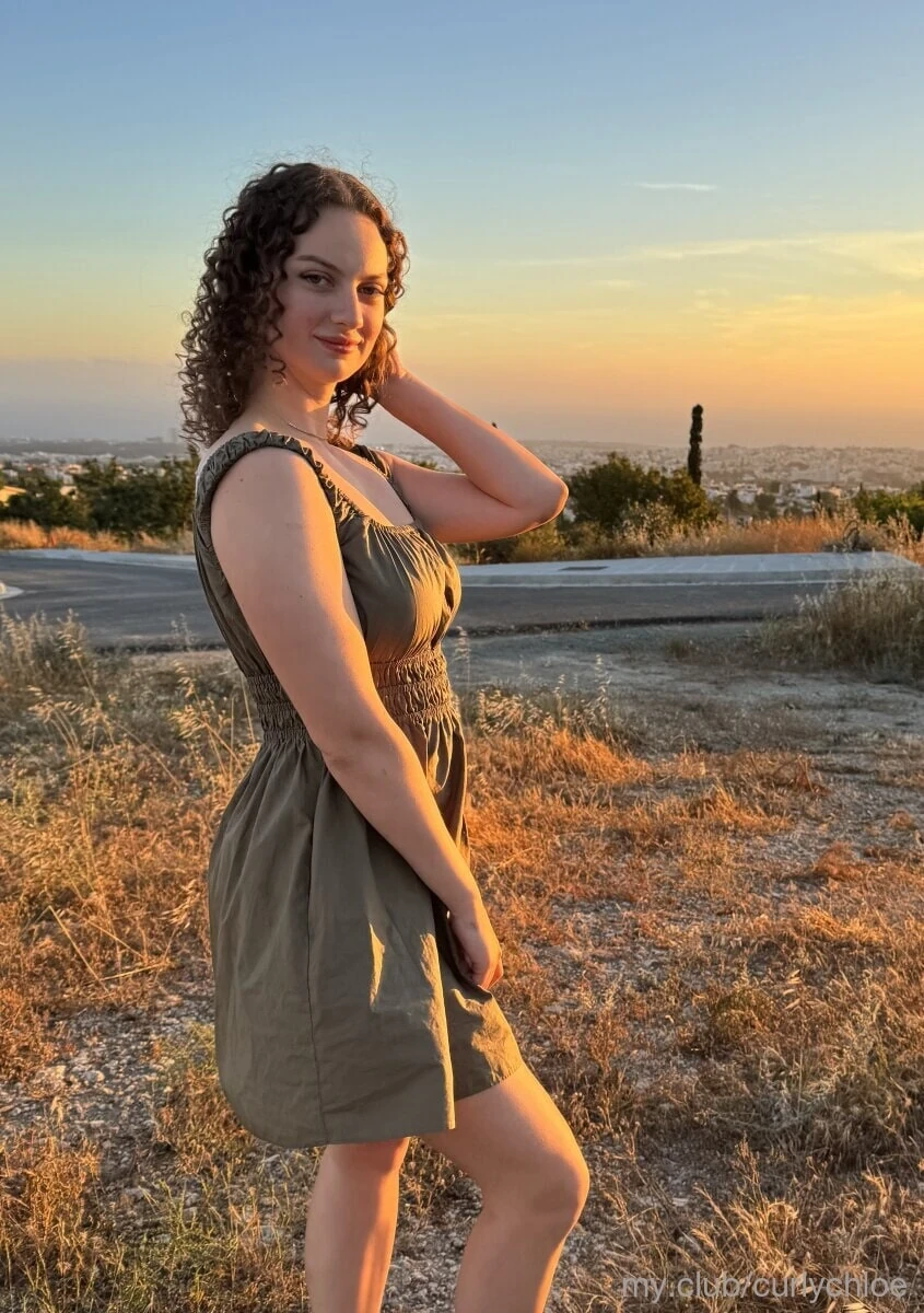 Ücretsiz curlychloe fotoğrafları