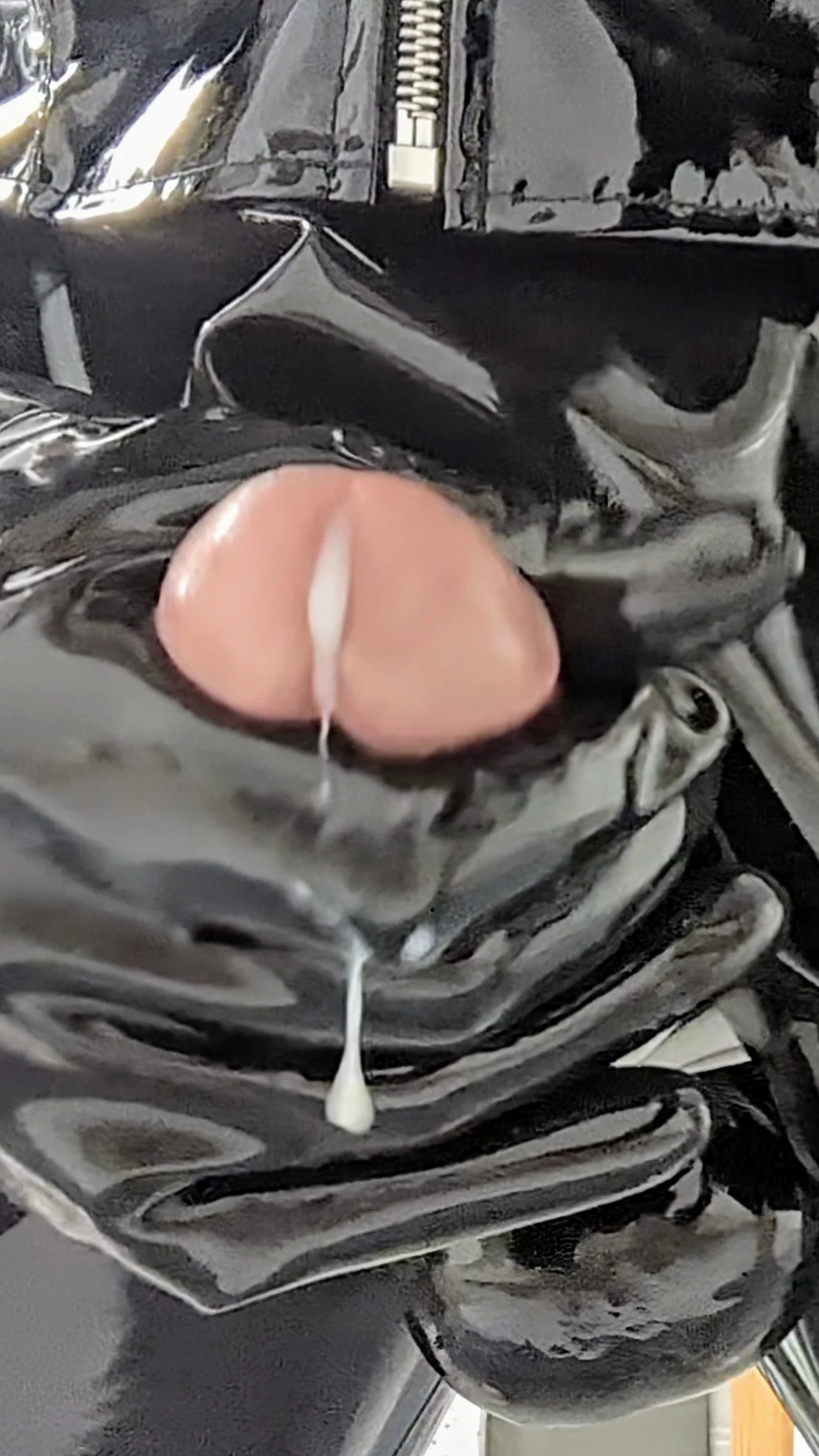 Alison okuldan döndü