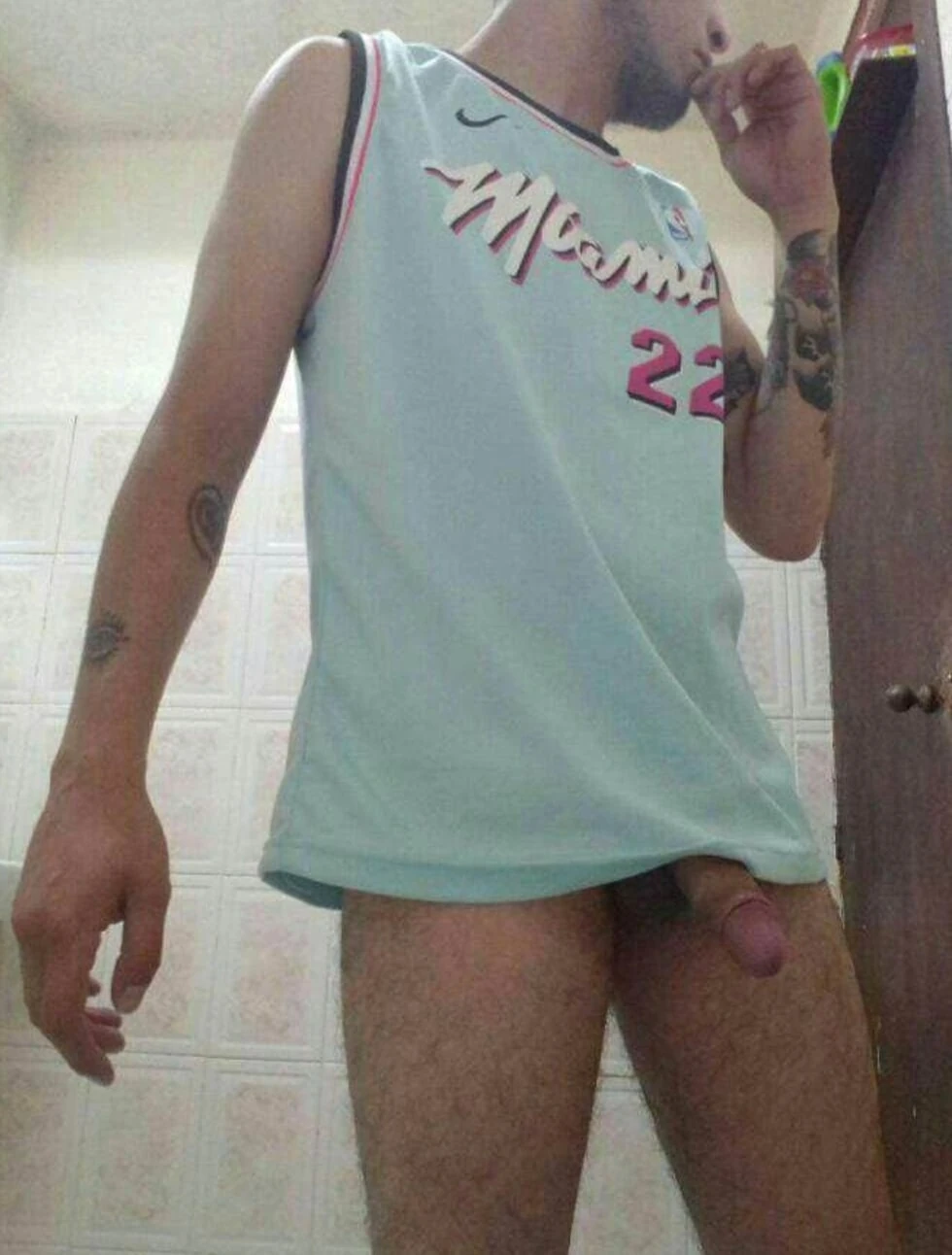 Alguien..?? 😈