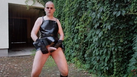 Rubber Gardener 12