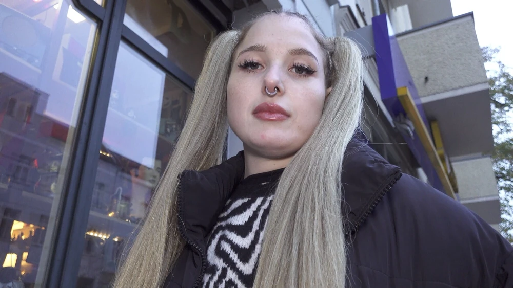 PAWG Teen Crystal White first Time Anal Sex #2