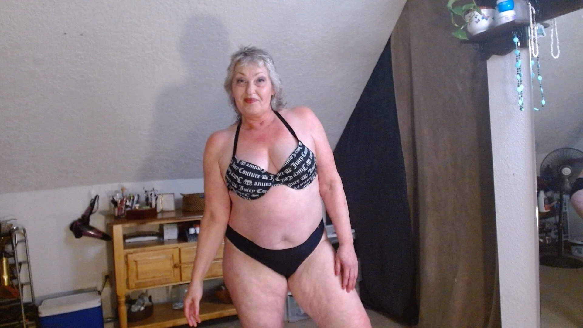 DawnSkye1962'den külot mevcut