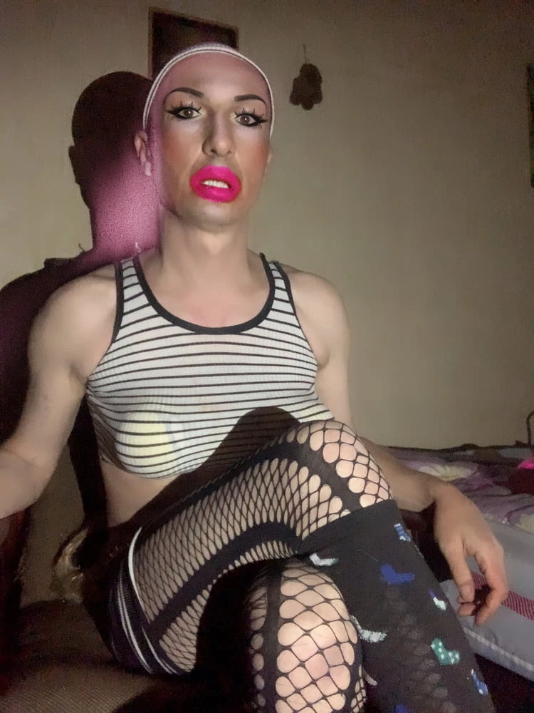 Kel shemale porno köle