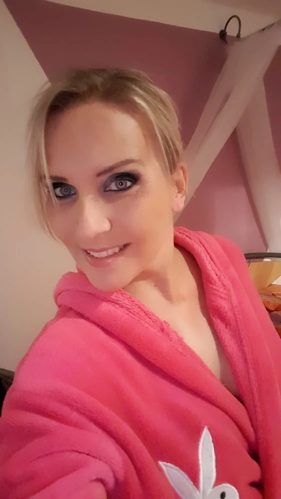 Julia Pink - Pink bathrobe #2