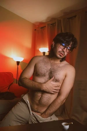 Kırmızı tutku vücudum