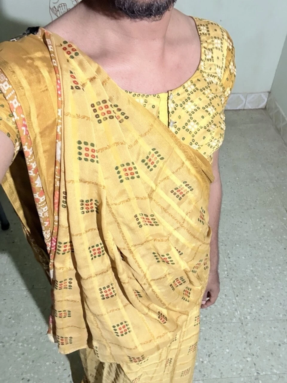Sarı sari giy