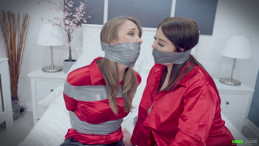 Terri &amp; Lil Missy UK - Fighting Over Date ( GagAttack.NL ) 