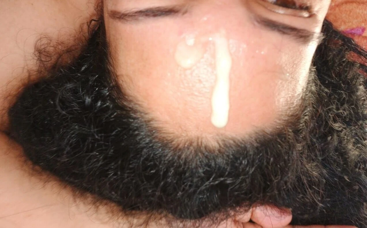 Leche espesa en mi cara