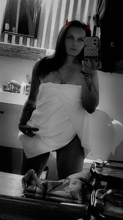 SıKıLMıŞ VE AZGıN