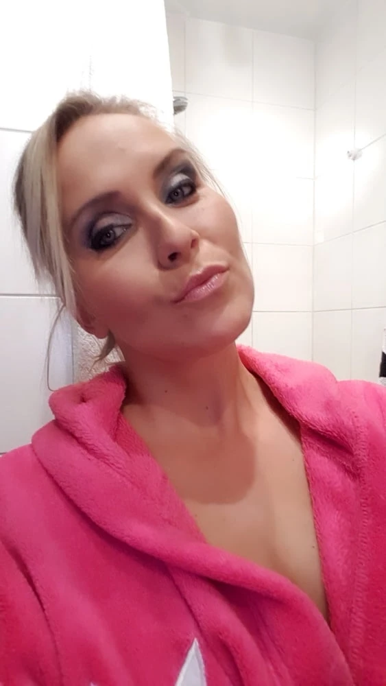Julia Pink - Pink bathrobe #4