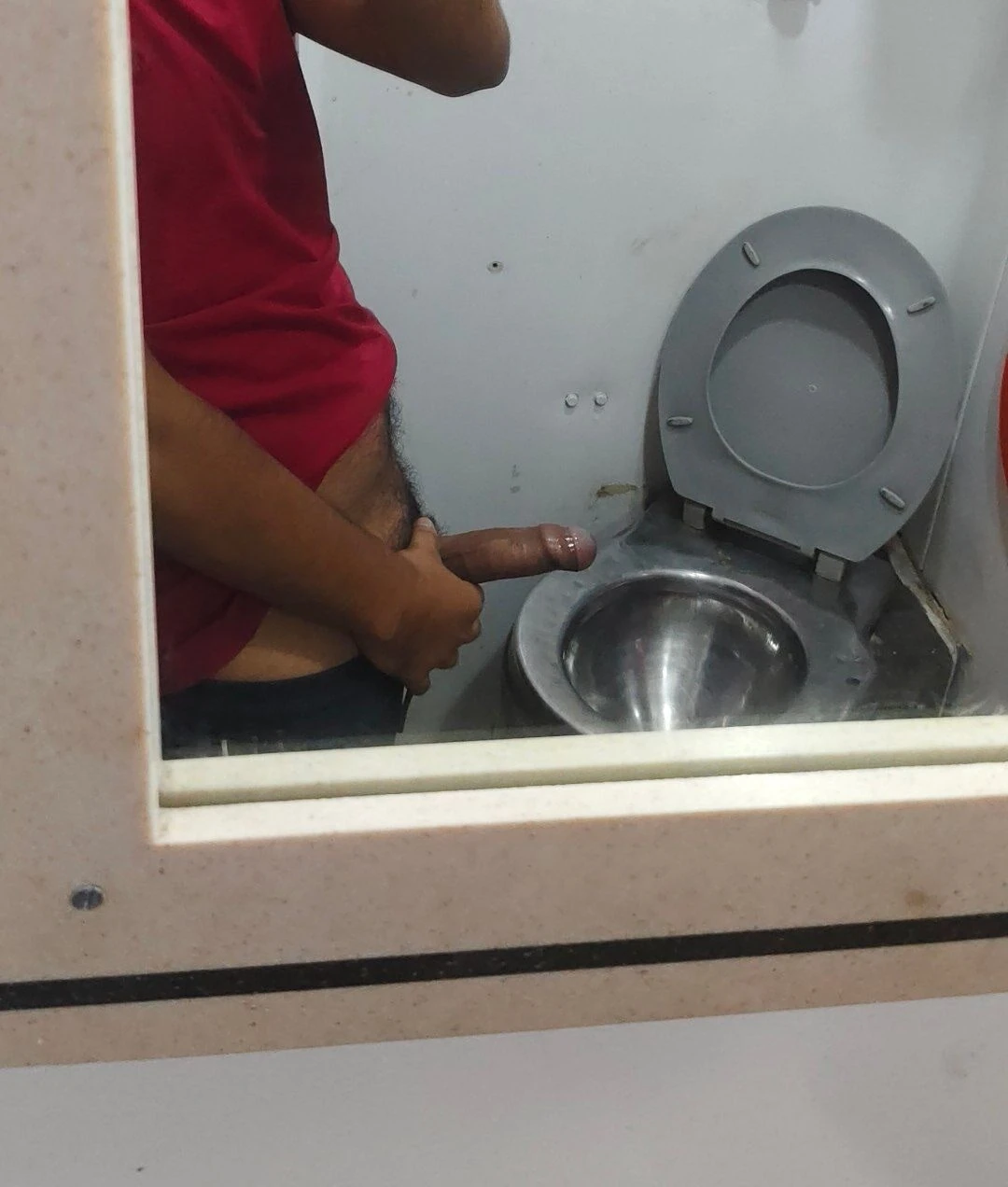 Tren içinde çıplak