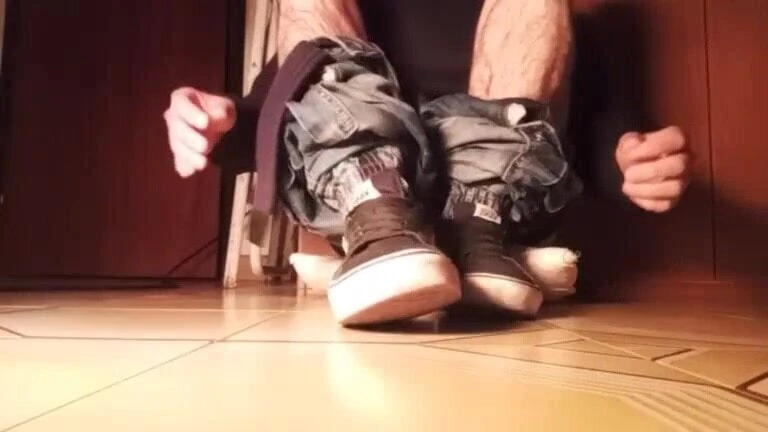 Ступни и задница