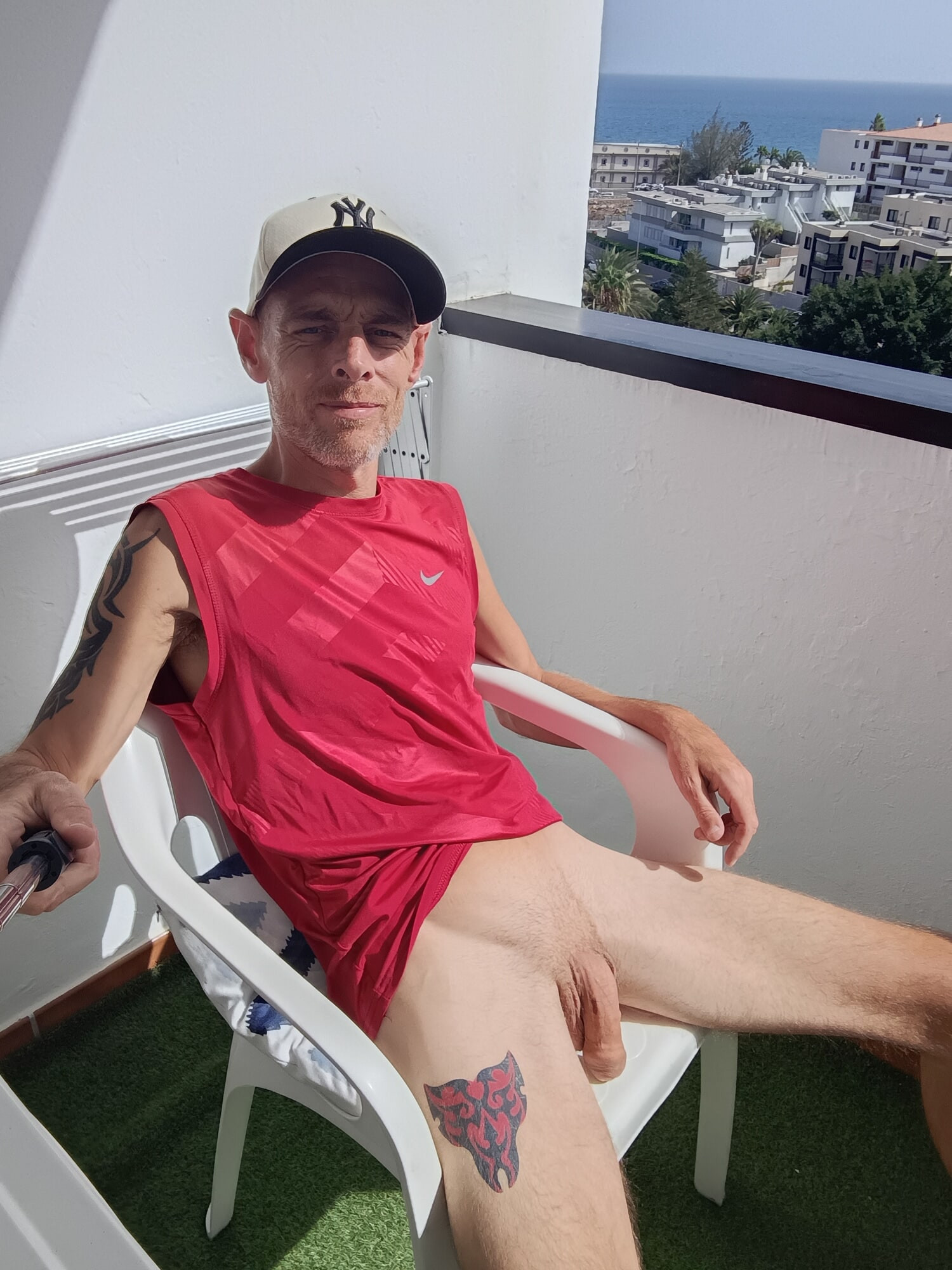 Holidays in the sun make us want to take our clothes off