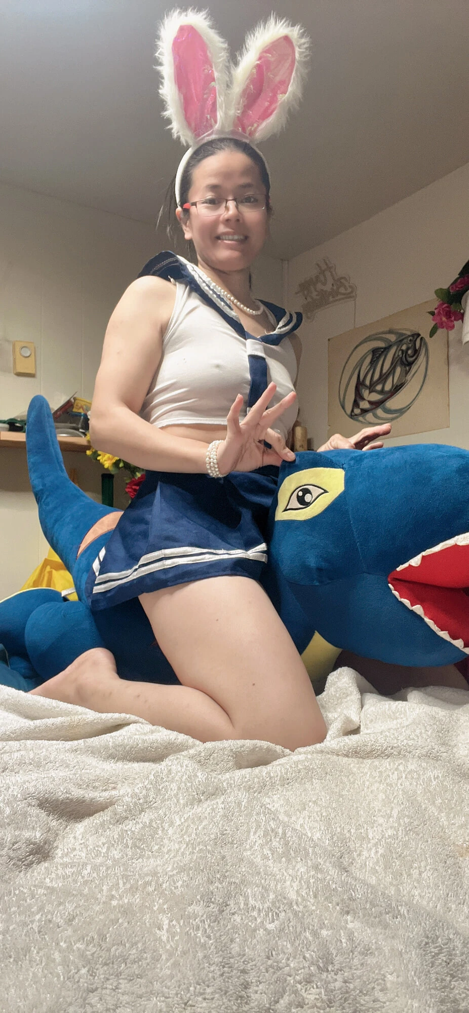 Hana sevimli liseli kız