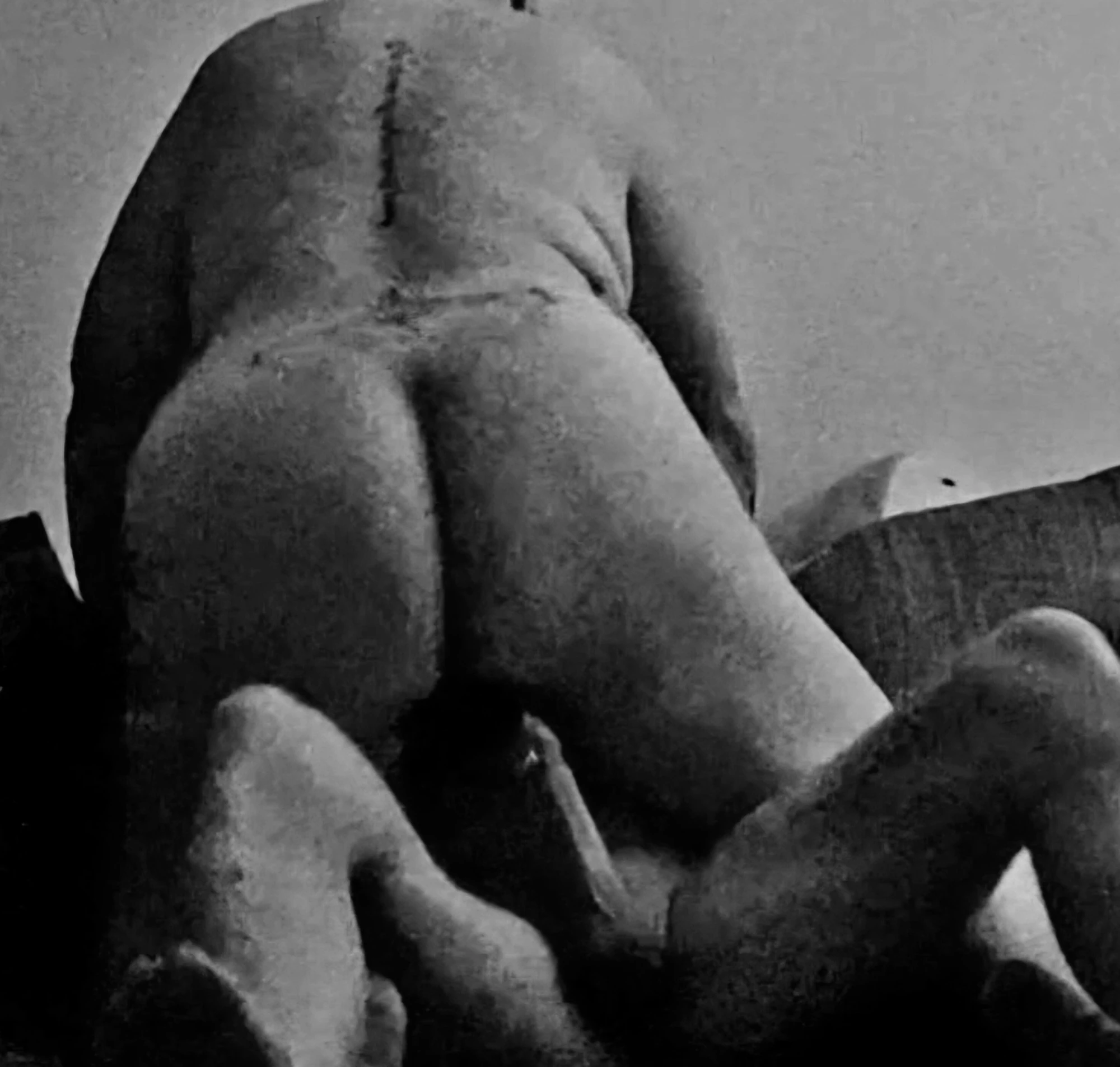 Seksi kıvrımlı karım