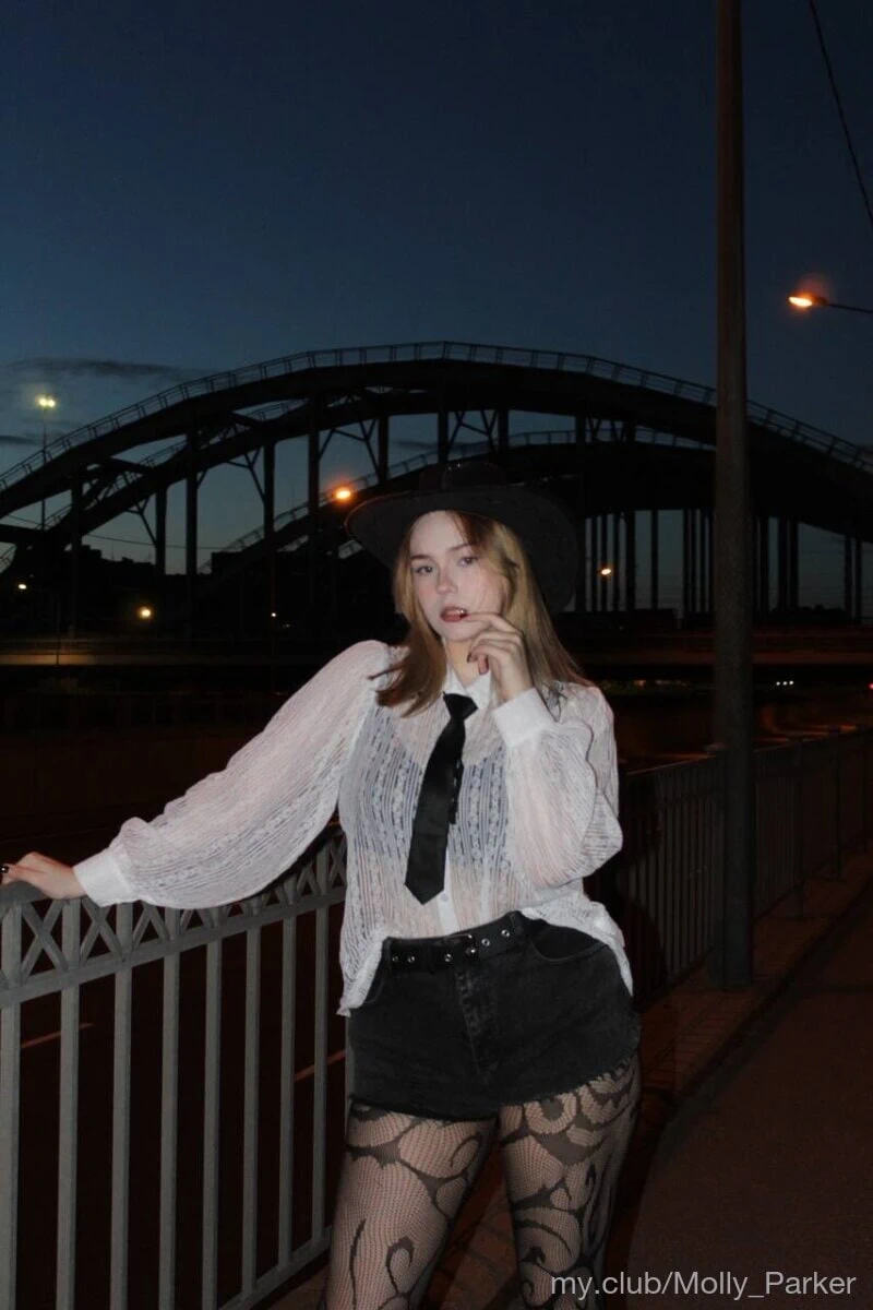 Molly_Parker Free Photos
