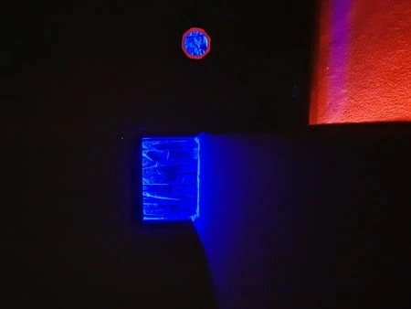 Çek duvarı ve glory hole