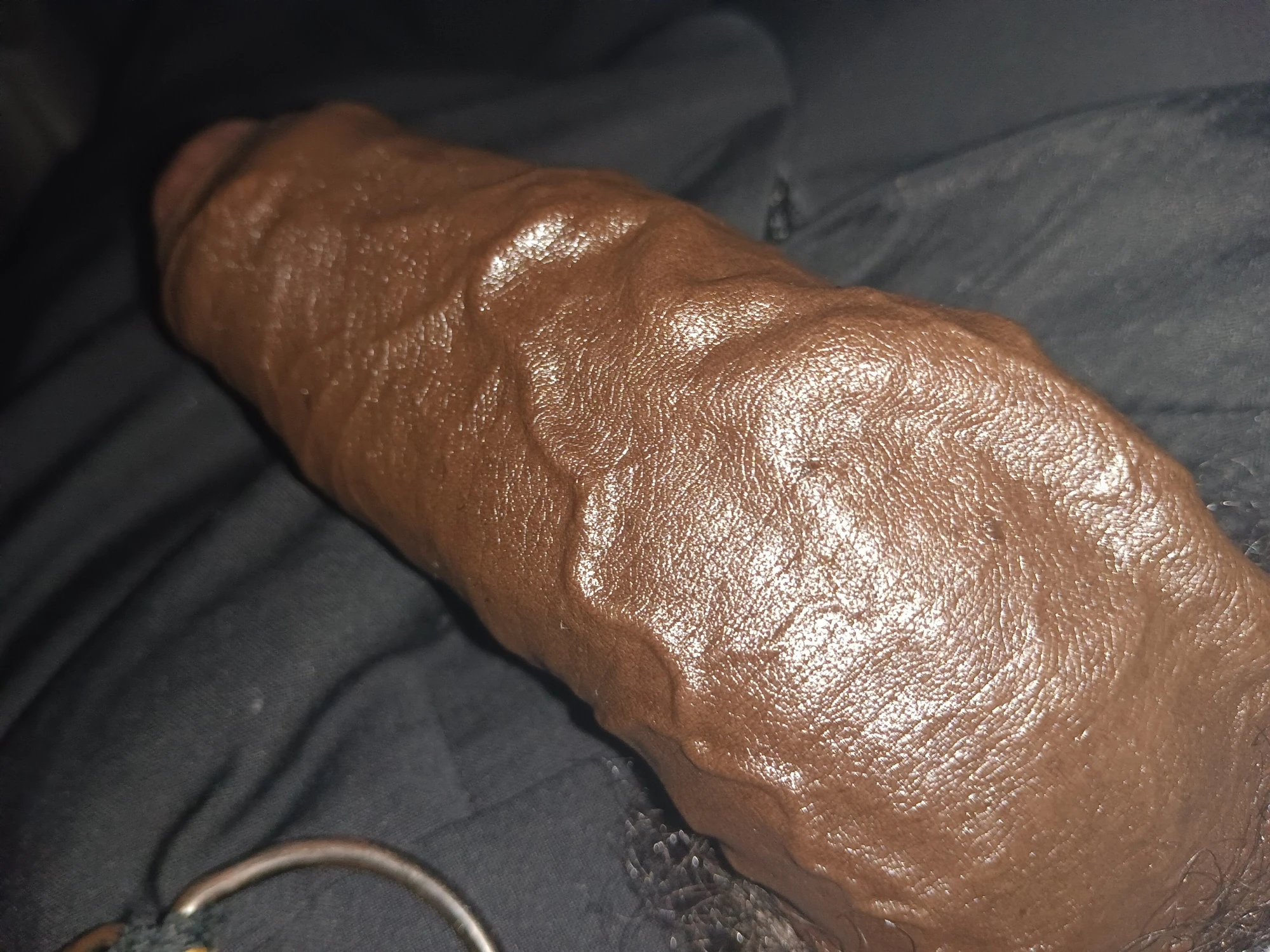Kamu önünde büyük siyah sikimi elle çekme fotoğrafları