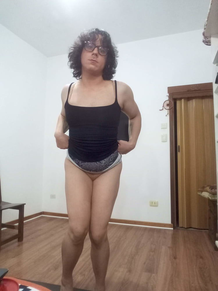 Seks bağımlısı travesti lara white sissy