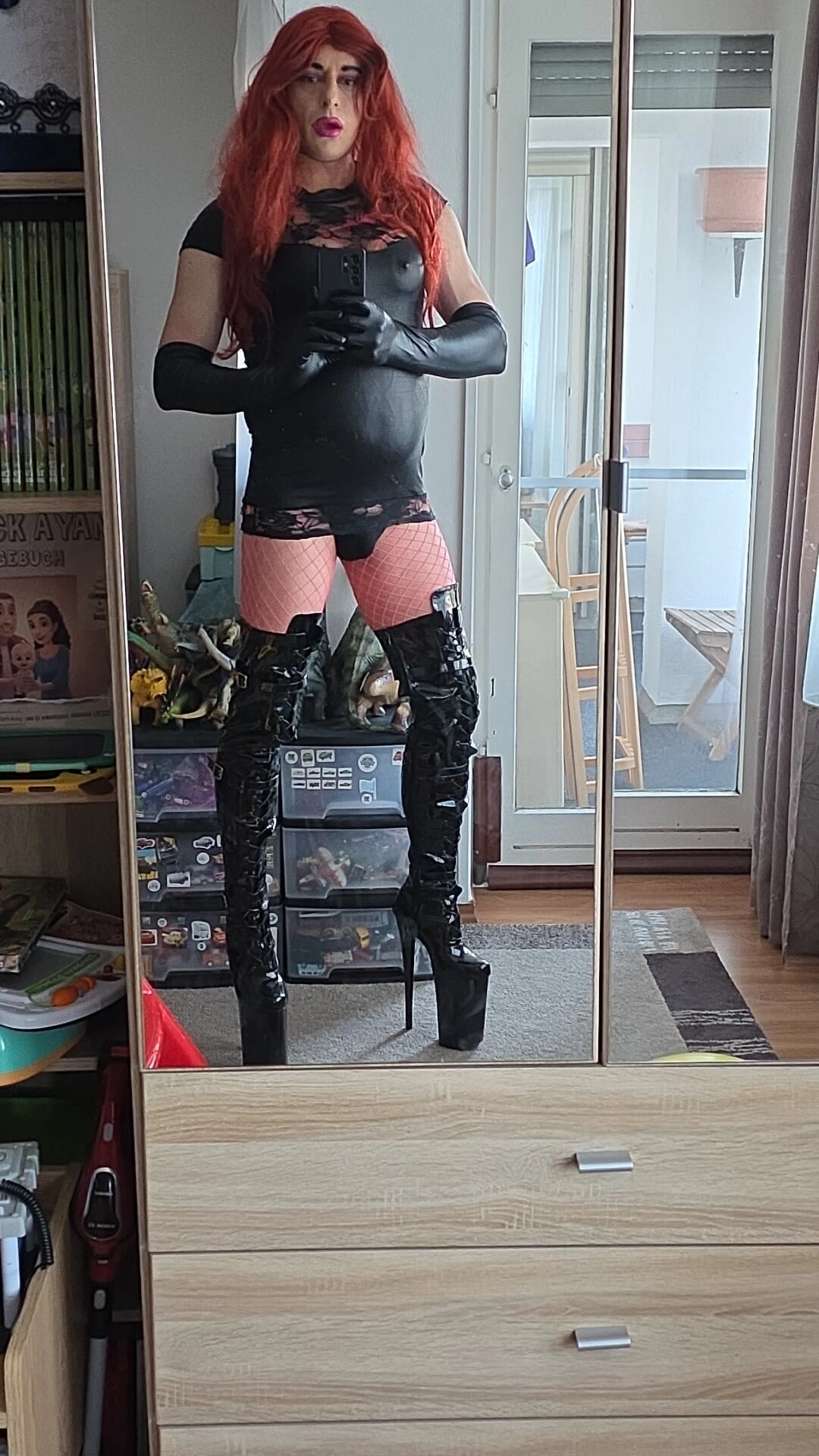 Ekstrem yüksek topuklu ayakkabılar 