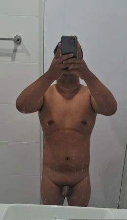 Ben küçük yaraklı bir adamım.