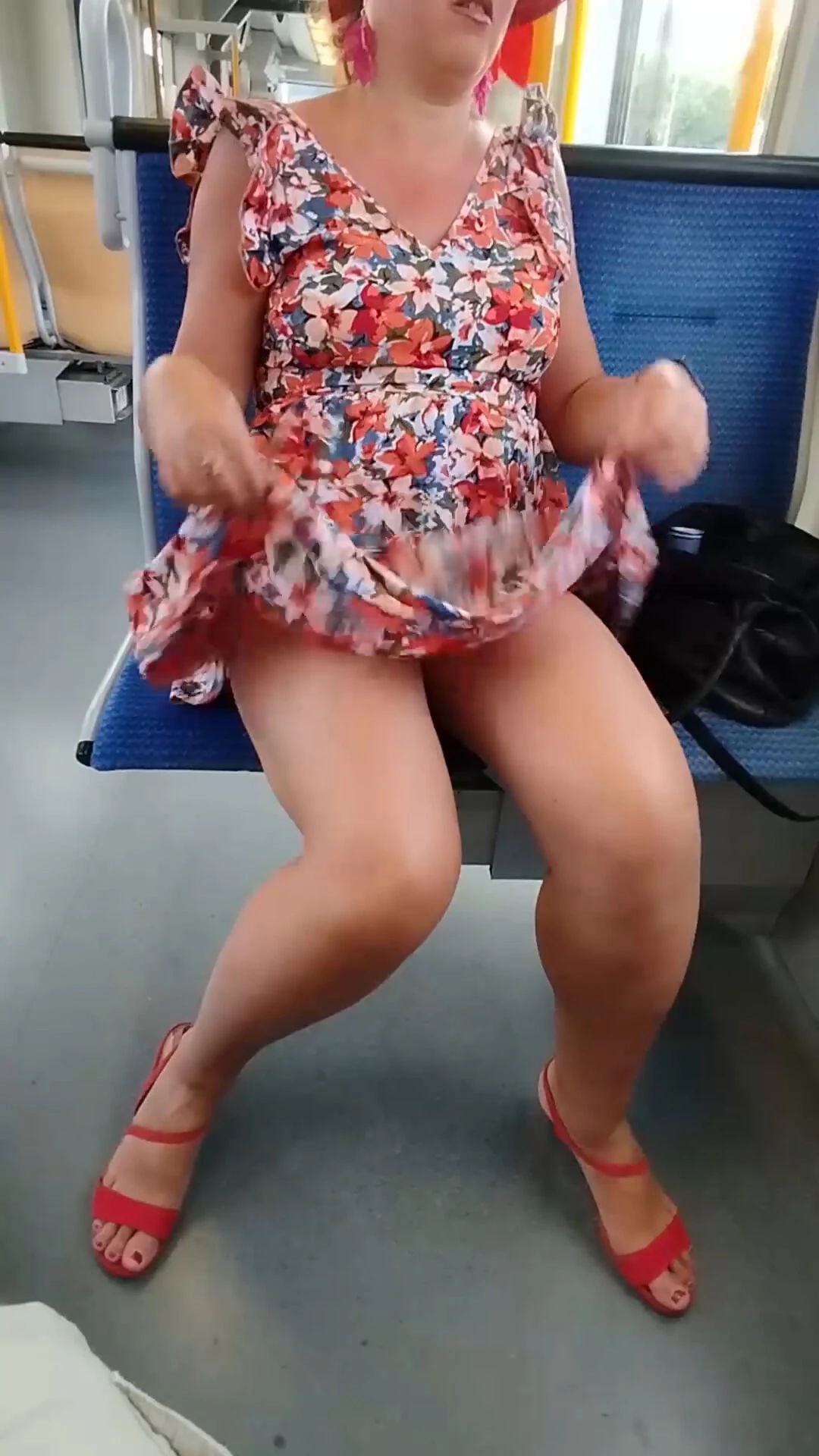Sıcak bir sürtükle birkaç yeni video