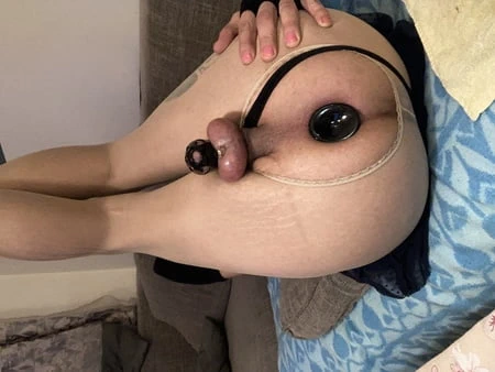 Sürtük götüm çoraplı ve etekli azgın