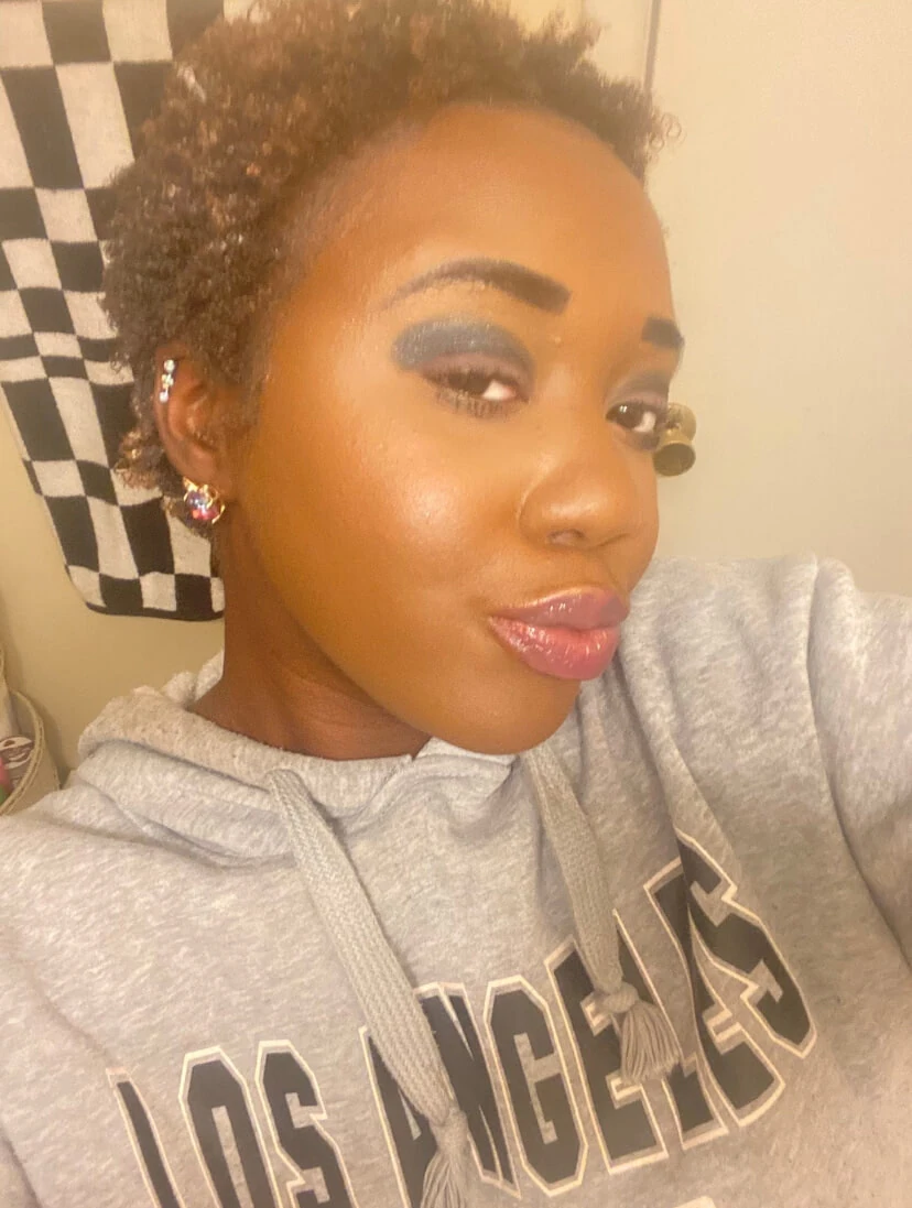 Женщина-рэпер из Коннектикута