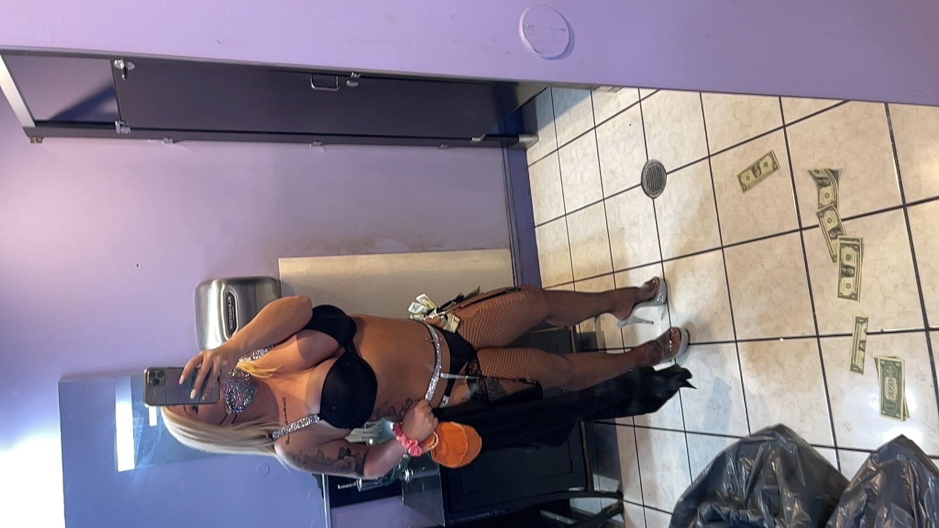 Striptizci