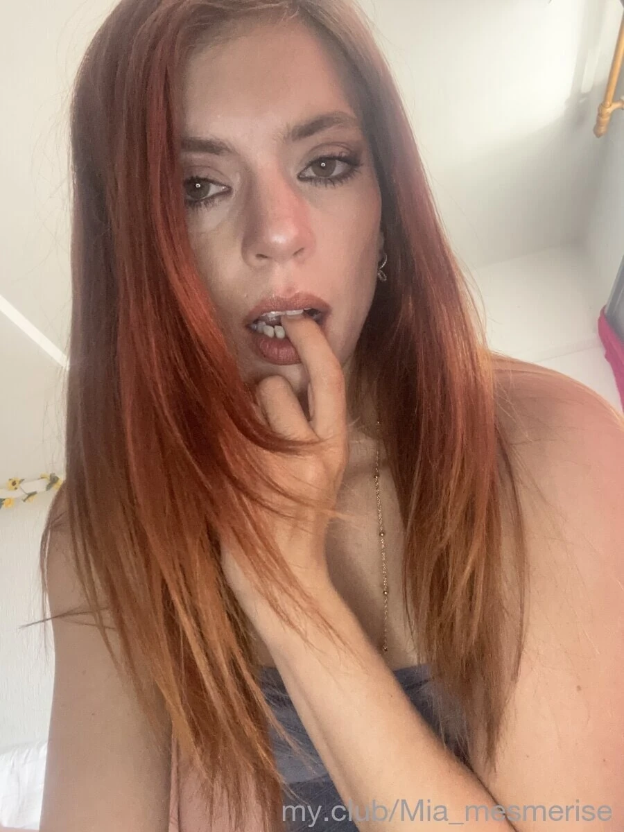 Ücretsiz Mia ✨ Photos