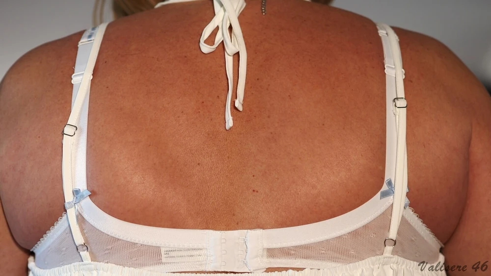 Valisere 46, trans dans une robe sexy 2 #4