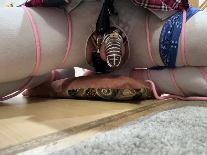 Развлечение с извращенным кроссдрессером Mor