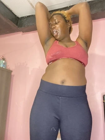 Ebony OnlyFans Modeli