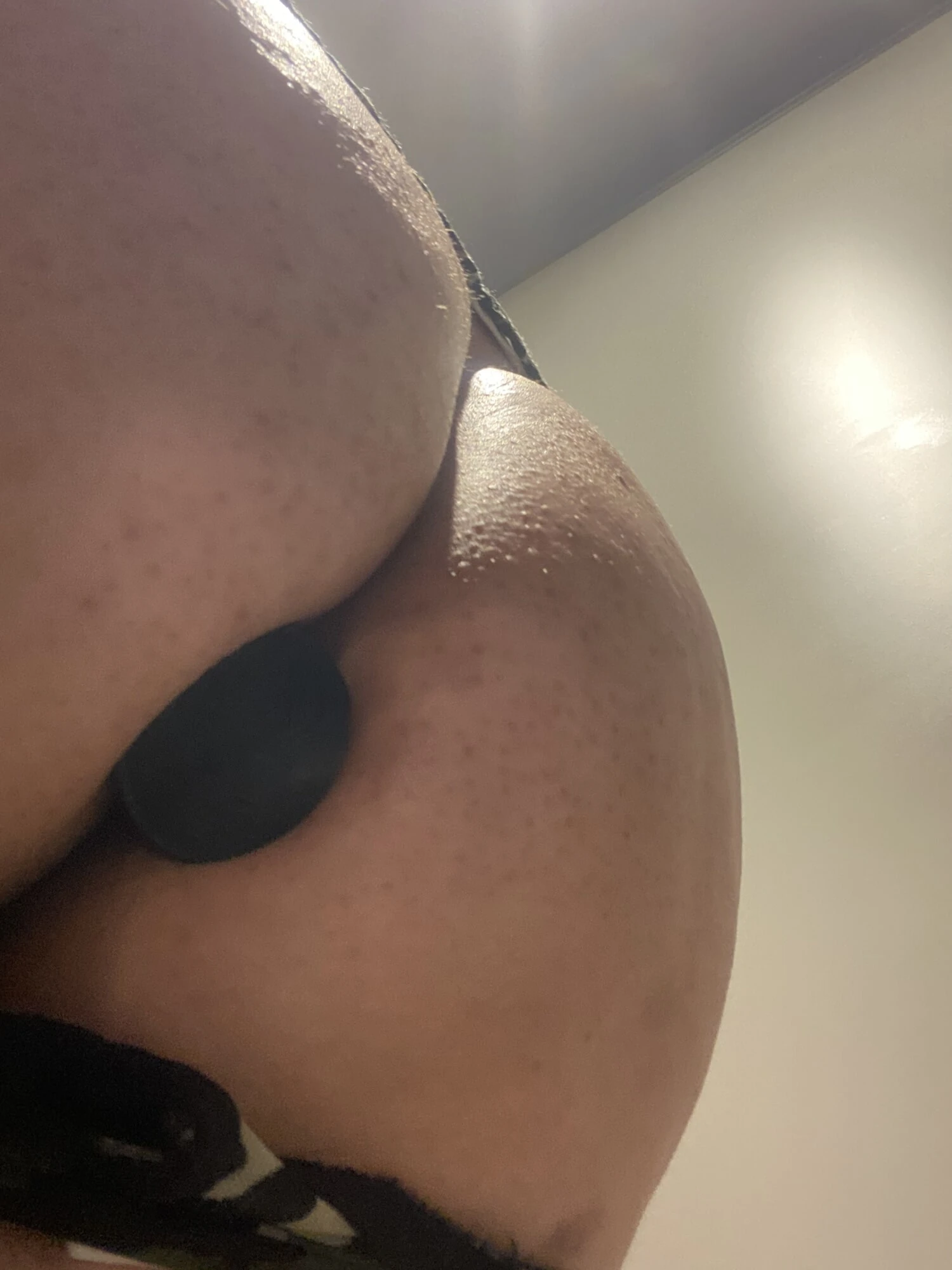 Mon cul avec un plug