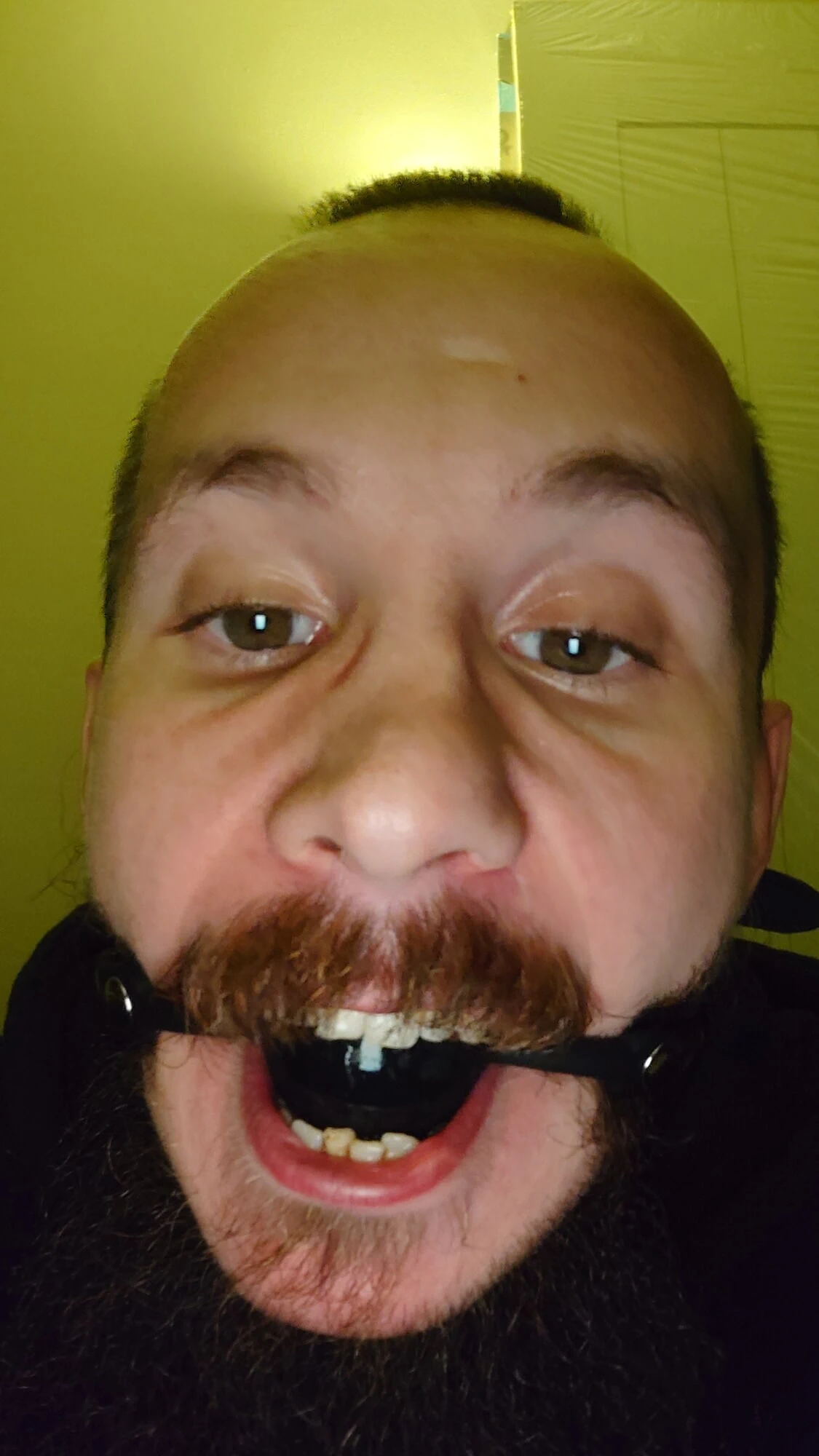 Yeni ağzı tıkaçlı topum