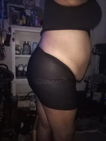 Şişman kadın kılıklı travesti seksi 