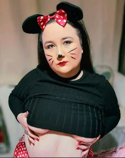 Minnie fare iri güzel sürtük 