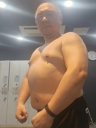 Şişman Koreli orta yaşlı adam